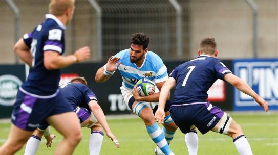 Visita del jugador internacional Lucas Paulos al campo del Quijote Rugby Club